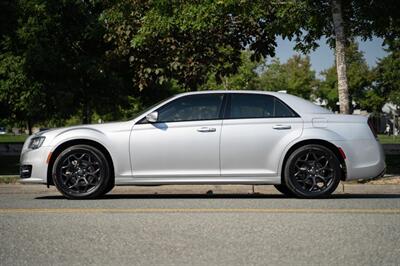 2022 Chrysler 300 Series 300S   - Photo 3 - Surrey, BC V4N 0V9