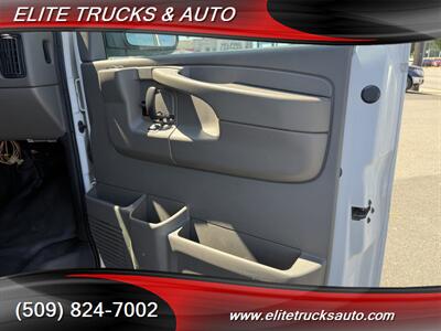 2005 Chevrolet Express 3500   - Photo 17 - Spokane, WA 99212