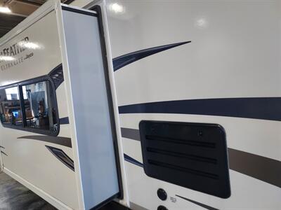 2015 Jayco FEATHER LIGHT X23B  HYBRID - Photo 5 - Rochelle, IL 61068