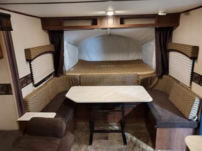 2015 Jayco FEATHER LIGHT X23B  HYBRID - Photo 16 - Rochelle, IL 61068