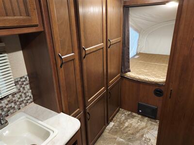 2015 Jayco FEATHER LIGHT X23B  HYBRID - Photo 23 - Rochelle, IL 61068