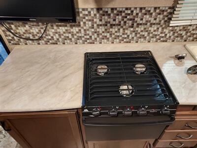 2015 Jayco FEATHER LIGHT X23B  HYBRID - Photo 21 - Rochelle, IL 61068