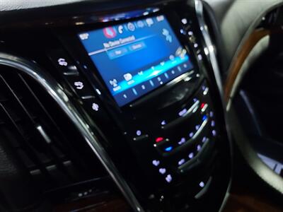 2016 Cadillac Escalade ESV Luxury Collection  6.2 4X4 - Photo 22 - Rochelle, IL 61068