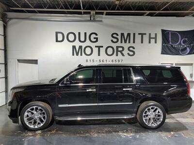 2016 Cadillac Escalade ESV Luxury Collection  6.2 4X4 - Photo 2 - Rochelle, IL 61068