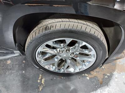 2016 Cadillac Escalade ESV Luxury Collection  6.2 4X4 - Photo 7 - Rochelle, IL 61068