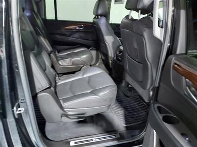 2016 Cadillac Escalade ESV Luxury Collection  6.2 4X4 - Photo 32 - Rochelle, IL 61068