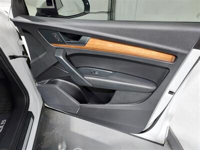 2021 Audi Q5 quattro Premium 45 TFSI   - Photo 19 - Rochelle, IL 61068