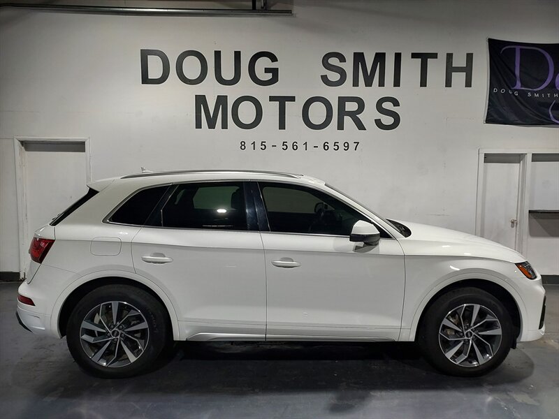 2021 Audi Q5 quattro Premium 45 TFSI   - Photo 1 - Rochelle, IL 61068