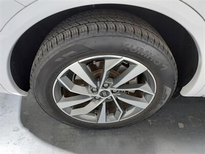 2021 Audi Q5 quattro Premium 45 TFSI   - Photo 30 - Rochelle, IL 61068