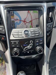 2012 Hyundai SONATA Limited   - Photo 6 - Bridgeton, NJ 08302