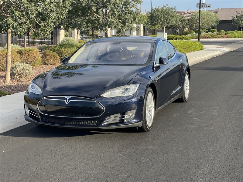 2013 Tesla Model S   - Photo 1 - Sun City, AZ 85351