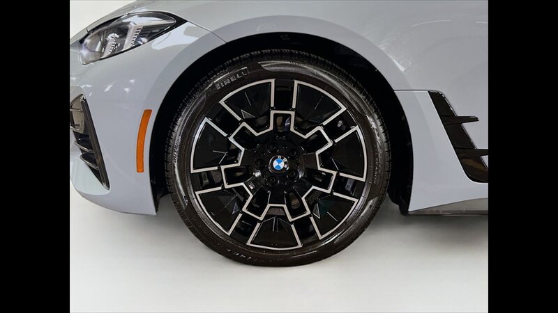 2025 BMW 430i xDrive - Photo 32 - Albany, GA 31721