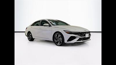 2024 Hyundai ELANTRA SEL Sedan