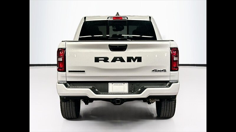 2025 RAM 1500 Big Horn - Photo 6 - Albany, GA 31721