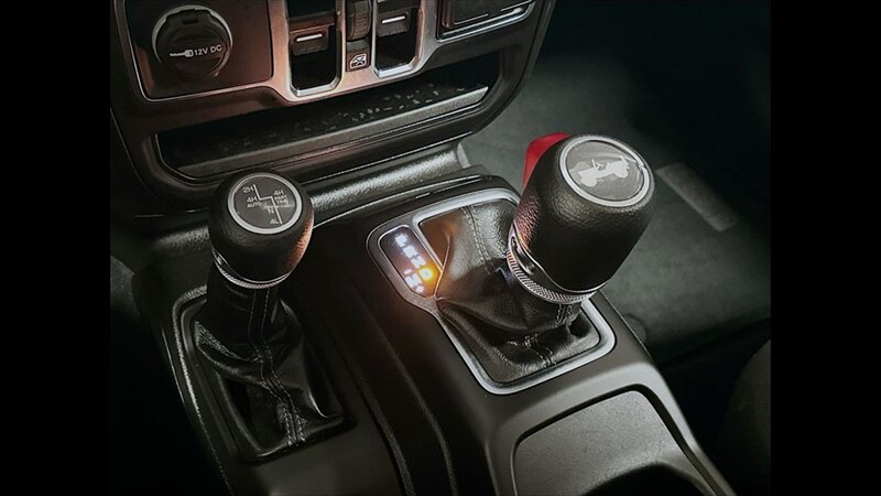 2025 Jeep Wrangler Sahara - Photo 15 - Albany, GA 31721