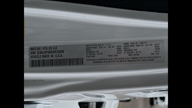 2025 Jeep Wrangler Sahara - Photo 29 - Albany, GA 31721