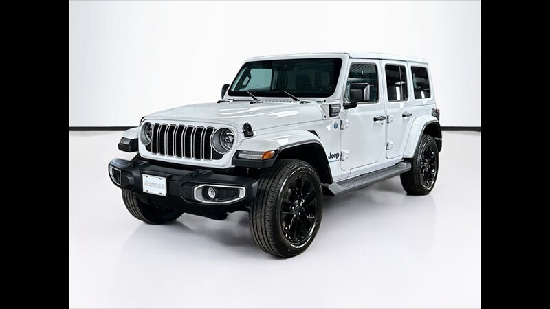 2025 Jeep Wrangler Sahara - Photo 3 - Albany, GA 31721