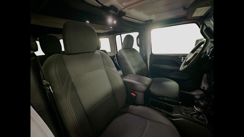 2025 Jeep Wrangler Sahara - Photo 25 - Albany, GA 31721