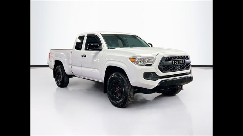2021 Toyota Tacoma SR  