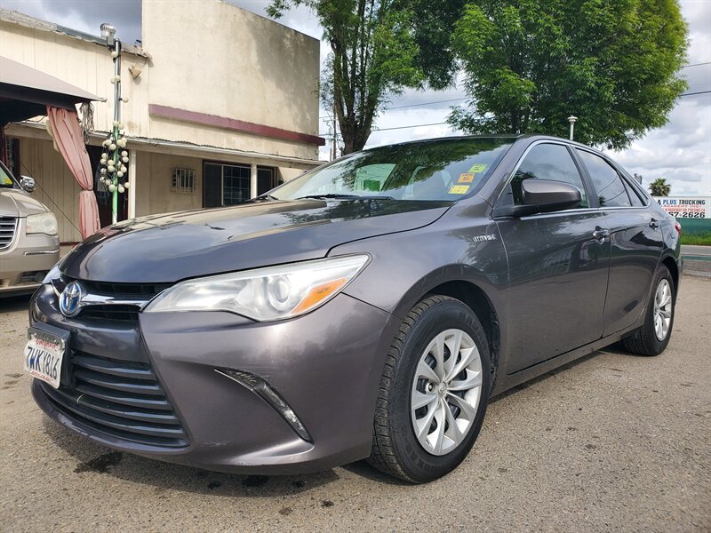 2017 Toyota Camry Hybrid LE  