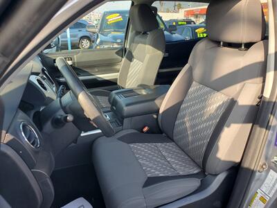 2020 Toyota Tundra SR5   - Photo 7 - Fresno, CA 93722