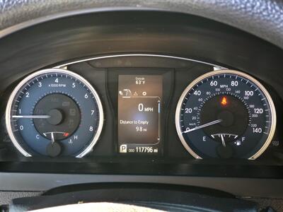 2017 Toyota Camry LE   - Photo 11 - Fresno, CA 93722