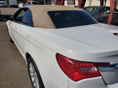 2014 Chrysler 200 Touring   - Photo 14 - Fresno, CA 93722