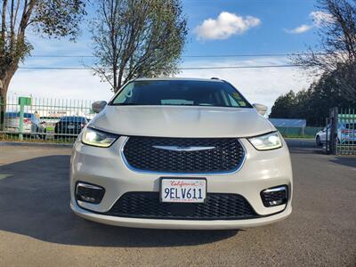 2021 Chrysler Pacifica Touring L   - Photo 5 - Fresno, CA 93722