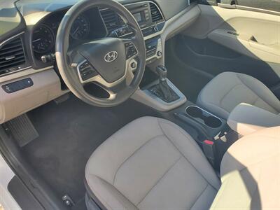 2017 Hyundai ELANTRA SE - Photo 9 - Fresno, CA 93722