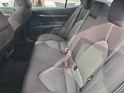 2019 Toyota Camry Hybrid LE - Photo 8 - Fresno, CA 93722