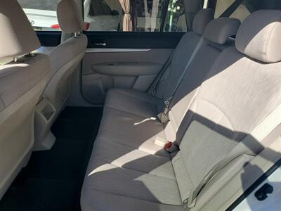 2014 Subaru Outback 2.5i Premium   - Photo 8 - Fresno, CA 93722