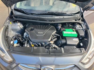 2016 Hyundai ACCENT SE   - Photo 12 - Fresno, CA 93722