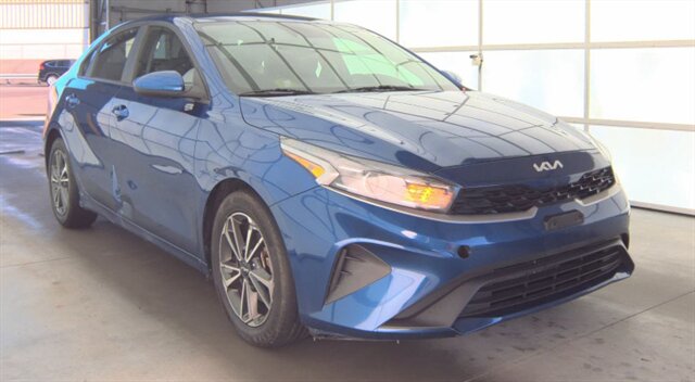 2023 Kia Forte LXS   - Photo 1 - Delran, NJ 08075