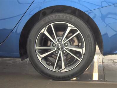 2023 Kia Forte LXS   - Photo 8 - Delran, NJ 08075