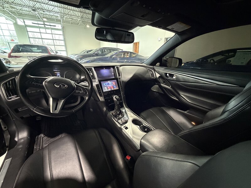 2020 INFINITI Q60 3.0T Luxe - Photo 7 - Grand Rapids, MI 49512