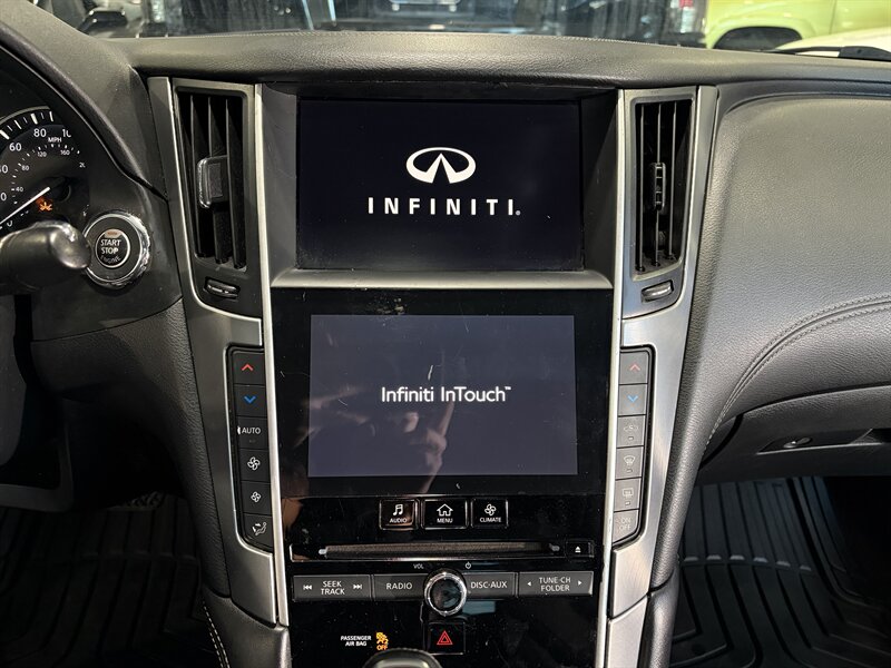 2020 INFINITI Q60 3.0T Luxe - Photo 9 - Grand Rapids, MI 49512