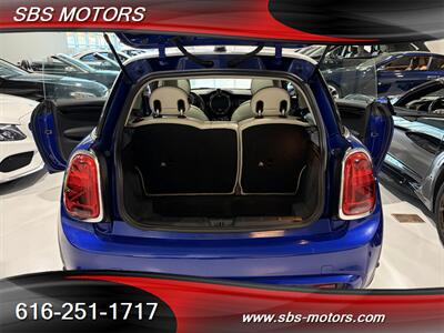 2019 MINI Cooper 3-door S - Photo 10 - Grand Rapids, MI 49512