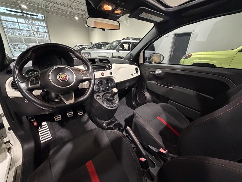 2013 FIAT 500c Abarth - Photo 14 - Grand Rapids, MI 49512
