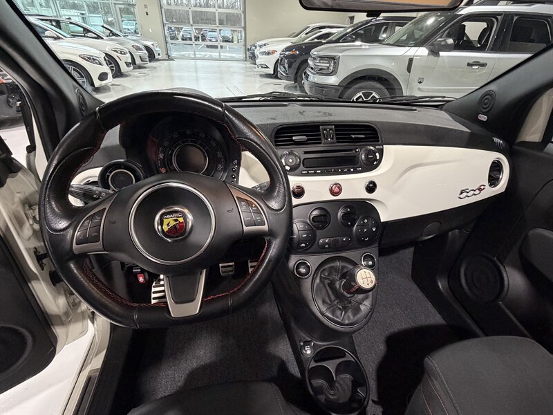 2013 FIAT 500c Abarth - Photo 15 - Grand Rapids, MI 49512