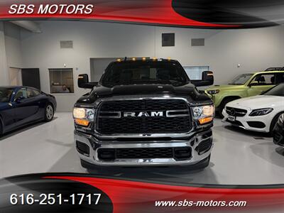 2023 RAM 3500 Tradesman - Photo 2 - Grand Rapids, MI 49512