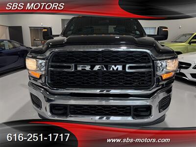 2023 RAM 3500 Tradesman - Photo 3 - Grand Rapids, MI 49512