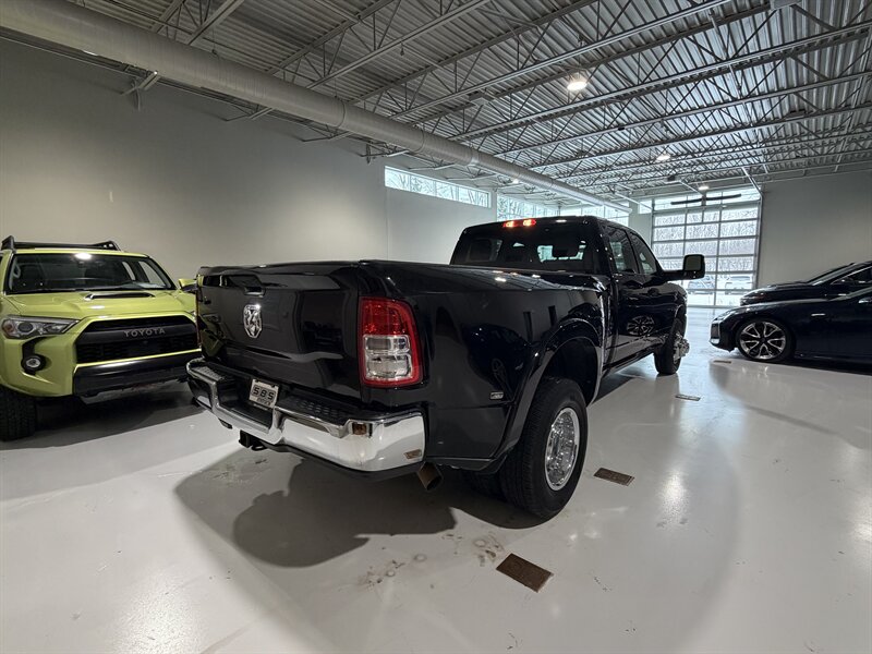 2023 RAM 3500 Tradesman - Photo 8 - Grand Rapids, MI 49512