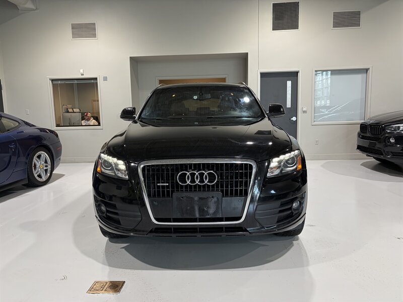 2010 Audi Q5 3.2 quattro Premium Plus - Photo 2 - Grand Rapids, MI 49512