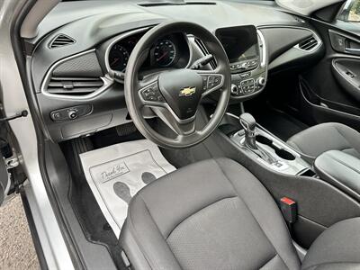 2022 Chevrolet Malibu LT   - Photo 4 - Denver, CO 80231