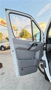 2013 Mercedes-Benz Sprinter 2500 Reefer Low Miles - Photo 23 - South El Monte, CA 91733