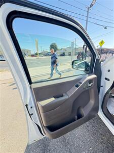2017 Nissan Frontier SV V6  Extended Cab 1-Owner   - Photo 26 - South El Monte, CA 91733