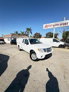2017 Nissan Frontier SV V6  Extended Cab 1-Owner   - Photo 4 - South El Monte, CA 91733