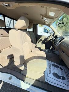 2017 Nissan Frontier SV V6  Extended Cab 1-Owner   - Photo 24 - South El Monte, CA 91733