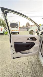 2017 Chrysler Pacifica Touring Plus Loaded - Photo 28 - South El Monte, CA 91733