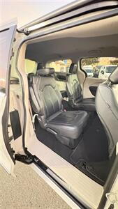 2017 Chrysler Pacifica Touring Plus Loaded - Photo 20 - South El Monte, CA 91733